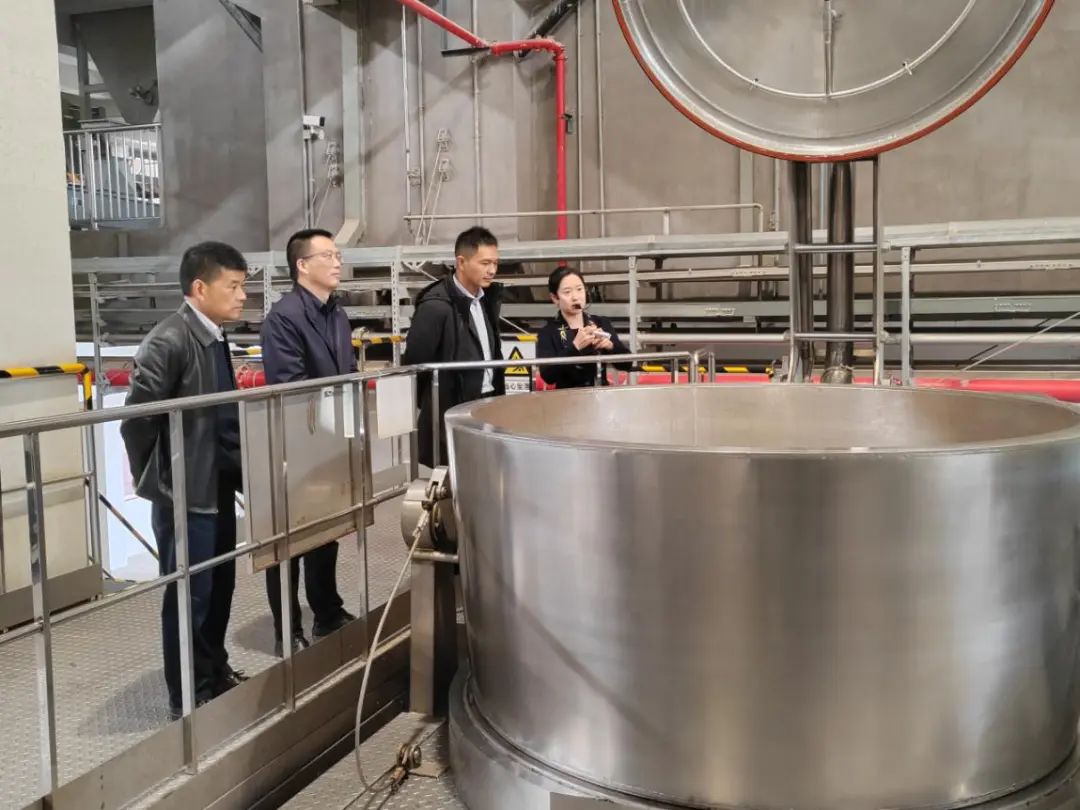 學(xué)思踐悟 對標提升——德陽發(fā)展集團赴瀘州老窖集團酒業(yè)園區(qū)考察學(xué)習(xí)
